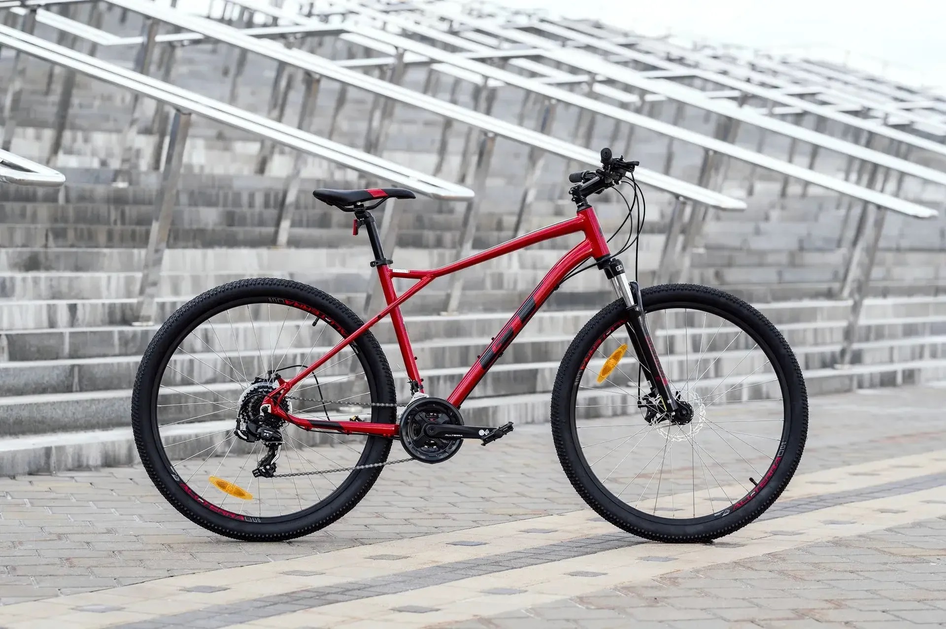 Велосипед GT Outpost Sport 29″ (красный)