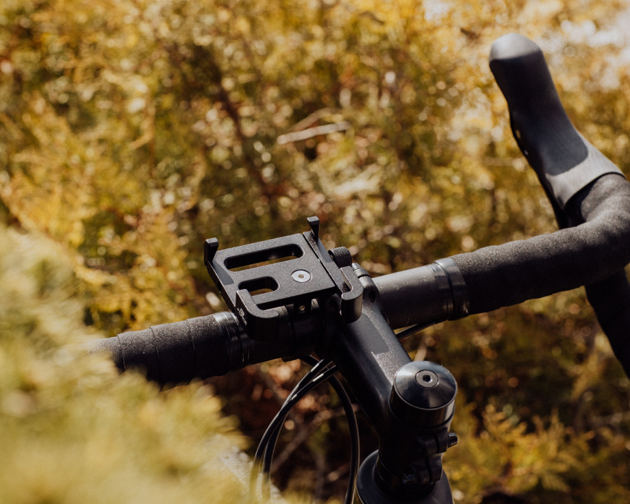 Держатель для телефона на руль Force RELO